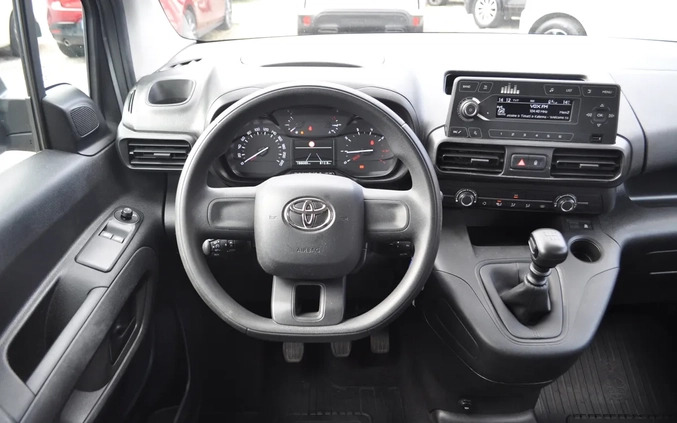 Toyota Proace City Verso cena 62444 przebieg: 188000, rok produkcji 2020 z Przemków małe 781